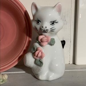 Vintage porcelain cat